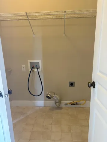 1642 NW Hemlock Avenue Redmond OR 97756