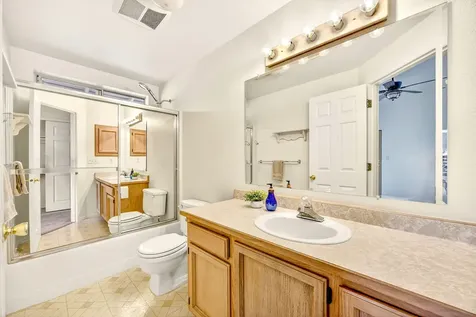 239 E Hersey Street Ashland OR 97520