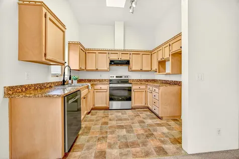 239 E Hersey Street Ashland OR 97520