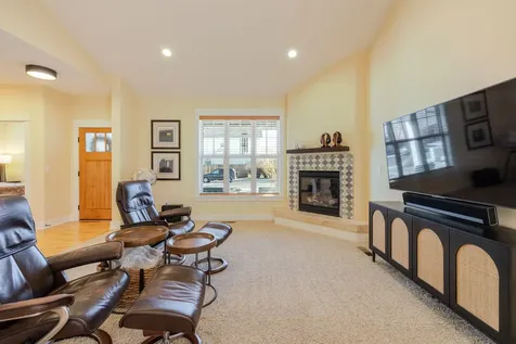 1833 NW Larch Avenue Redmond OR 97756