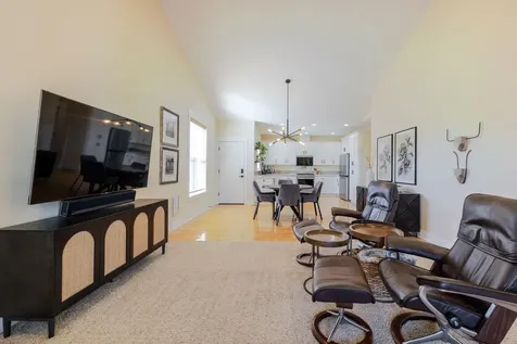 1833 NW Larch Avenue Redmond OR 97756