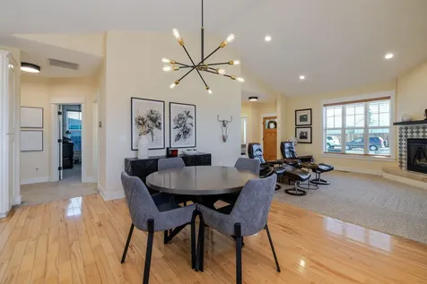 1833 NW Larch Avenue Redmond OR 97756