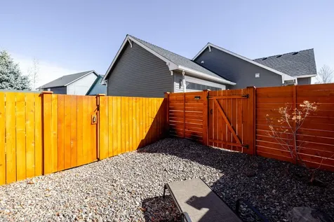 1833 NW Larch Avenue Redmond OR 97756