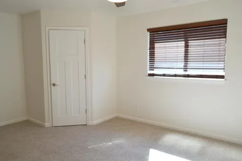 915 NW Bishop Street Grants Pass OR 97526