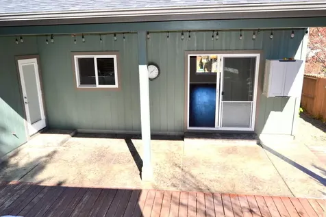 915 NW Bishop Street Grants Pass OR 97526