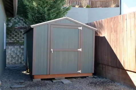 915 NW Bishop Street Grants Pass OR 97526