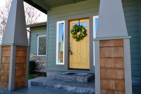 915 NW Bishop Street Grants Pass OR 97526