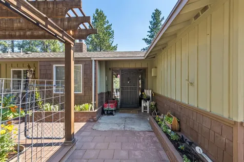 20518 Pine Vista Drive Bend OR 97702