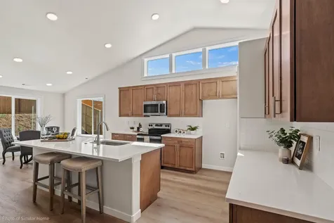 3099 Mount Thielsen Drive Medford OR 97504