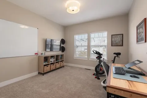1572 NW Kingwood Avenue Redmond OR 97756