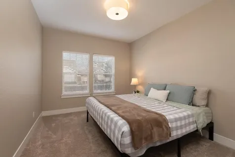 1572 NW Kingwood Avenue Redmond OR 97756