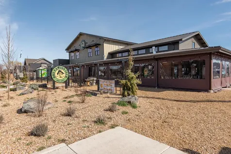 1572 NW Kingwood Avenue Redmond OR 97756