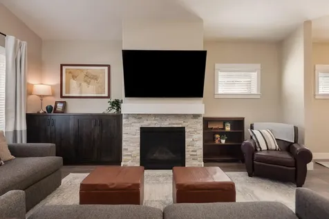 1572 NW Kingwood Avenue Redmond OR 97756