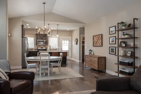 1572 NW Kingwood Avenue Redmond OR 97756