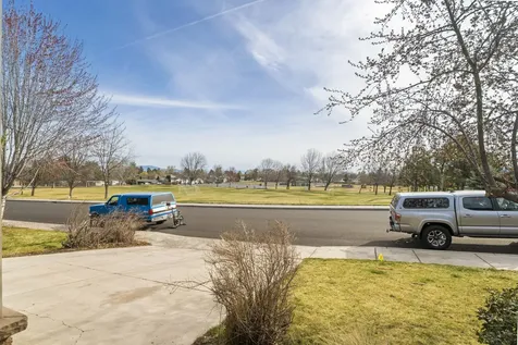 2845 SW 31st Street Redmond OR 97756