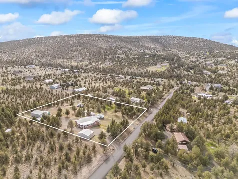 1940 SE Mountain Road Prineville OR 97754