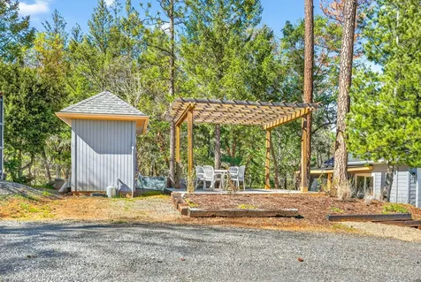 145 Lomas Road Jacksonville OR 97530