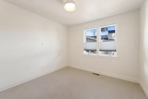 2424 NW Crossing Drive Bend OR 97703