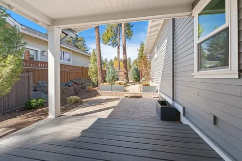 2424 NW Crossing Drive Bend OR 97703