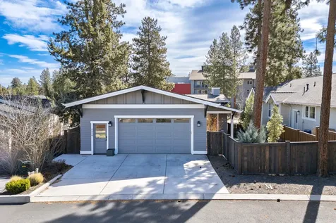 2424 NW Crossing Drive Bend OR 97703