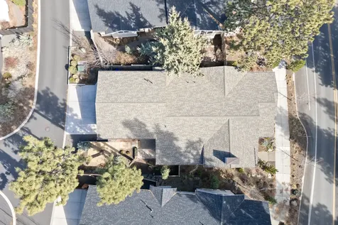 2424 NW Crossing Drive Bend OR 97703