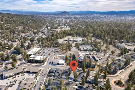 2424 NW Crossing Drive Bend OR 97703