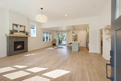 2424 NW Crossing Drive Bend OR 97703
