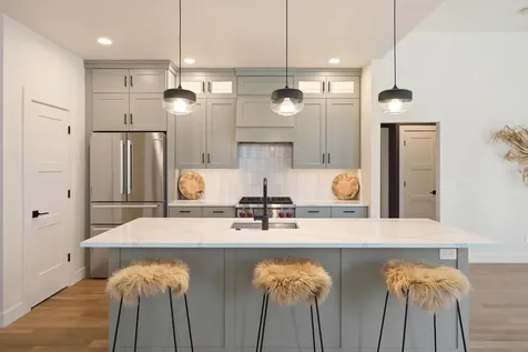 2424 NW Crossing Drive Bend OR 97703