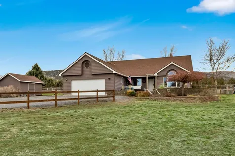12110 SW Riggs Road Powell Butte OR 97753