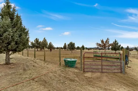 12110 SW Riggs Road Powell Butte OR 97753