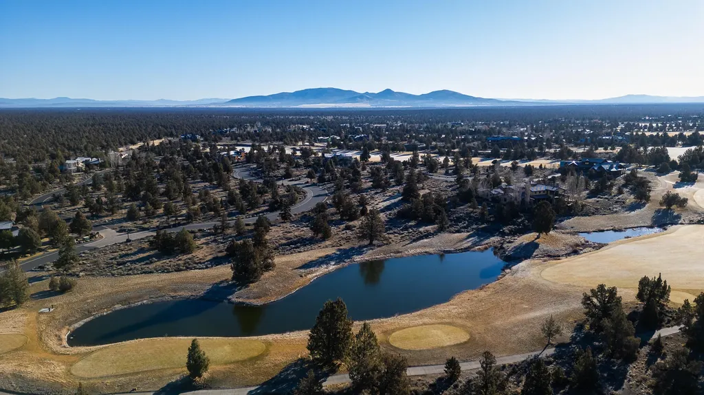 66315 Pronghorn Estates Drive Bend OR 97701