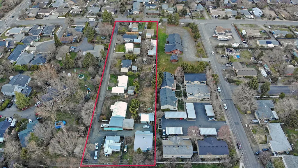 1808 Spring Street Medford OR 97504