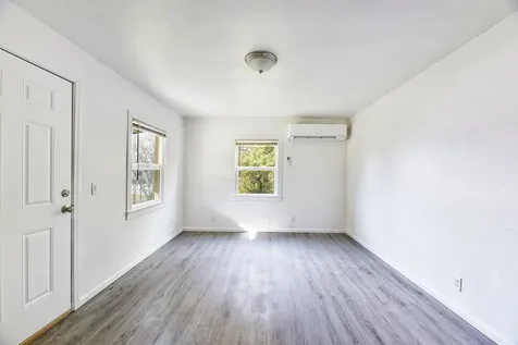 1808 Spring Street Medford OR 97504