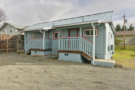 1808 Spring Street Medford OR 97504