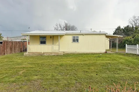1808 Spring Street Medford OR 97504