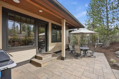143 NW Champanelle Way Bend OR 97703