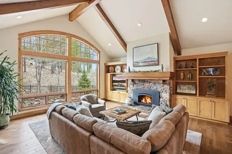 143 NW Champanelle Way Bend OR 97703