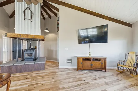4074 SW Reif Road Powell Butte OR 97753