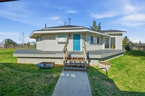 4074 SW Reif Road Powell Butte OR 97753
