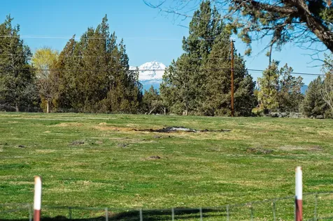 4074 SW Reif Road Powell Butte OR 97753