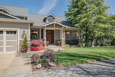 4575 Hathaway Drive Medford OR 97504