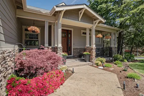 4575 Hathaway Drive Medford OR 97504
