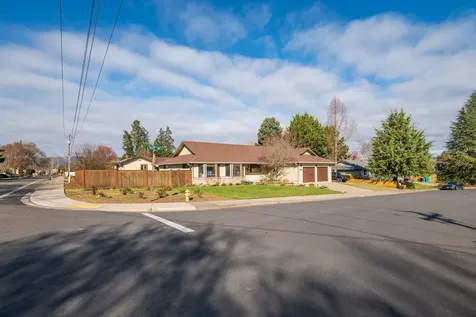 776 Delsie Drive Grants Pass OR 97527