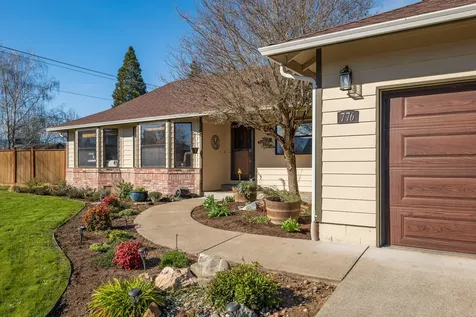 776 Delsie Drive Grants Pass OR 97527