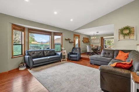 776 Delsie Drive Grants Pass OR 97527