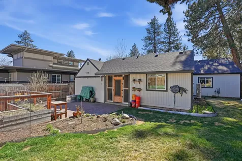 1424 NW Albany Avenue Bend OR 97703