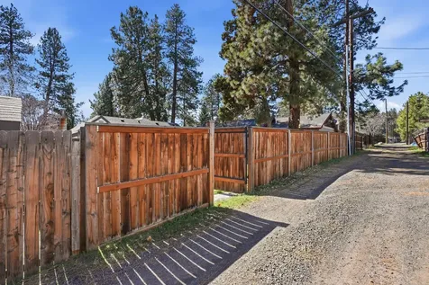 1424 NW Albany Avenue Bend OR 97703