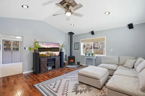 1424 NW Albany Avenue Bend OR 97703