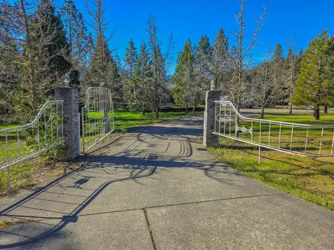 2363 Jaynes Drive Grants Pass OR 97527