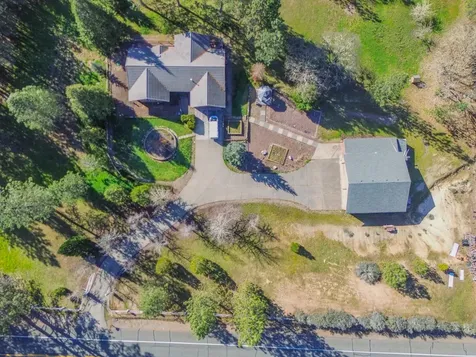 2363 Jaynes Drive Grants Pass OR 97527